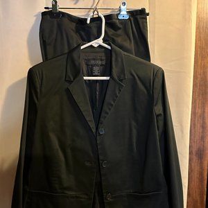 THE LIMITED Black Womens Suit ~ Jacket Size Large ~ Skirt Size 6